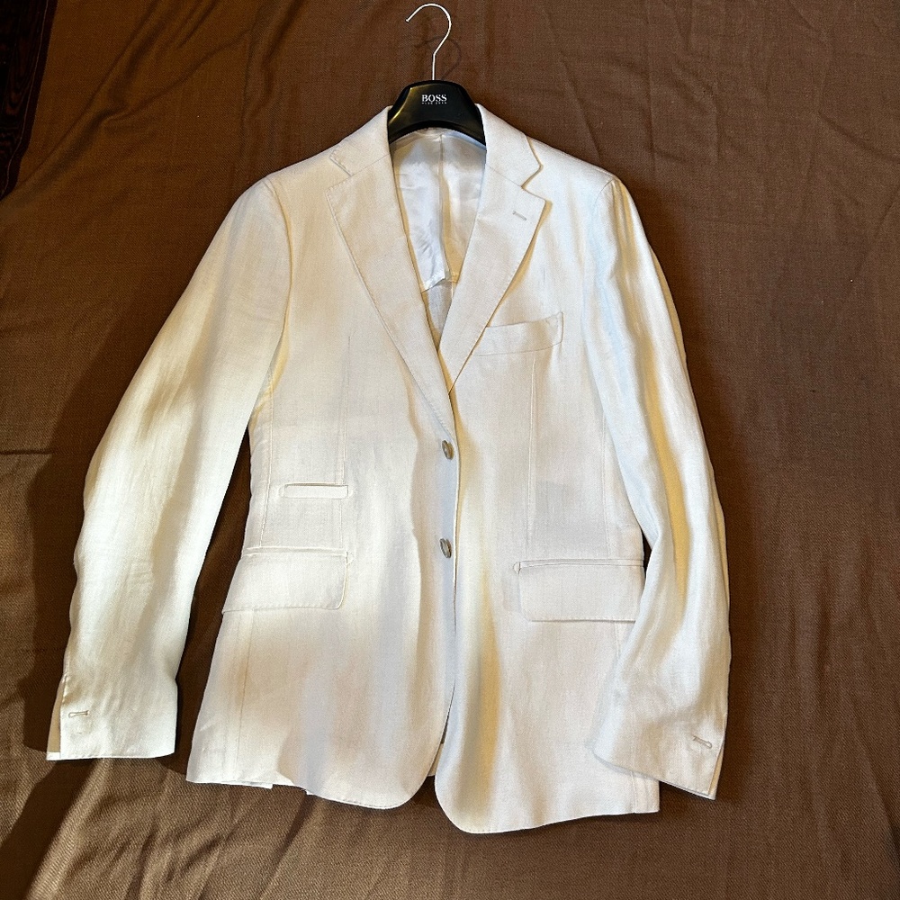 White Eleventy Blazer